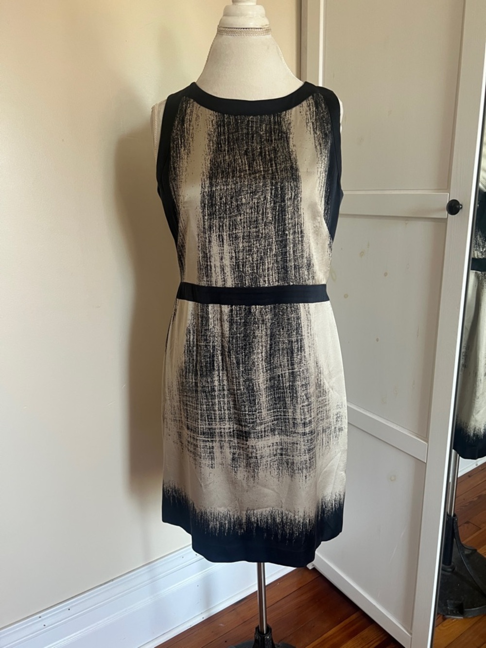 Elie Tahari Silk Blend Abstract Print Sheath Dress Black Tan 12